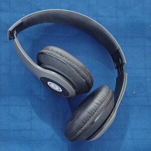 Ijoy logo headphones